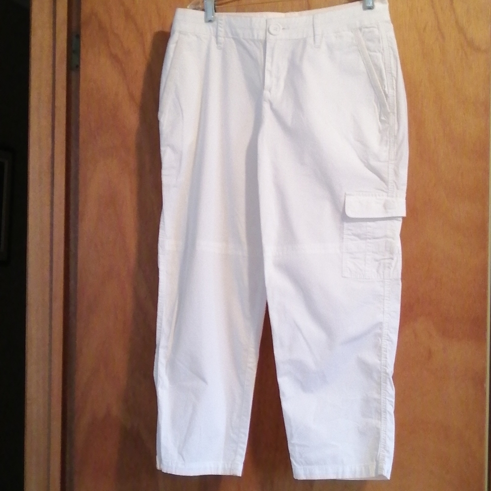 DKNY JEANS ladies capris size 4